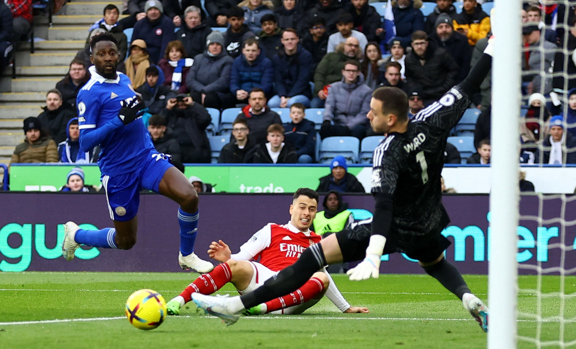 通过加强与 通过加强与